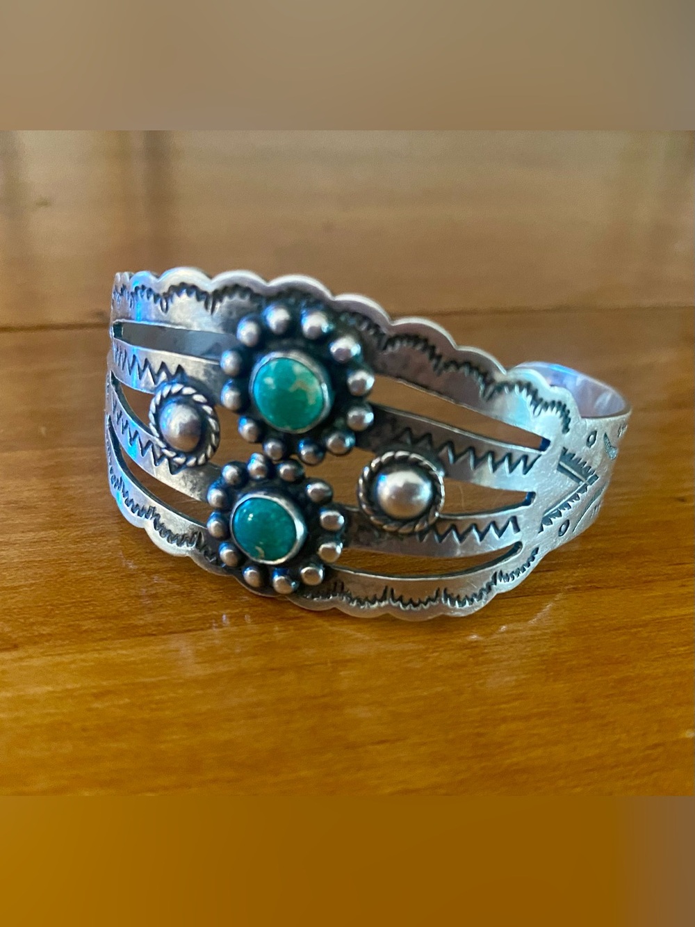 VINTAGE NATIVE AMERICAN NAVAJO TURQUOISE STERLING SILVER BRACELET size 6.5”